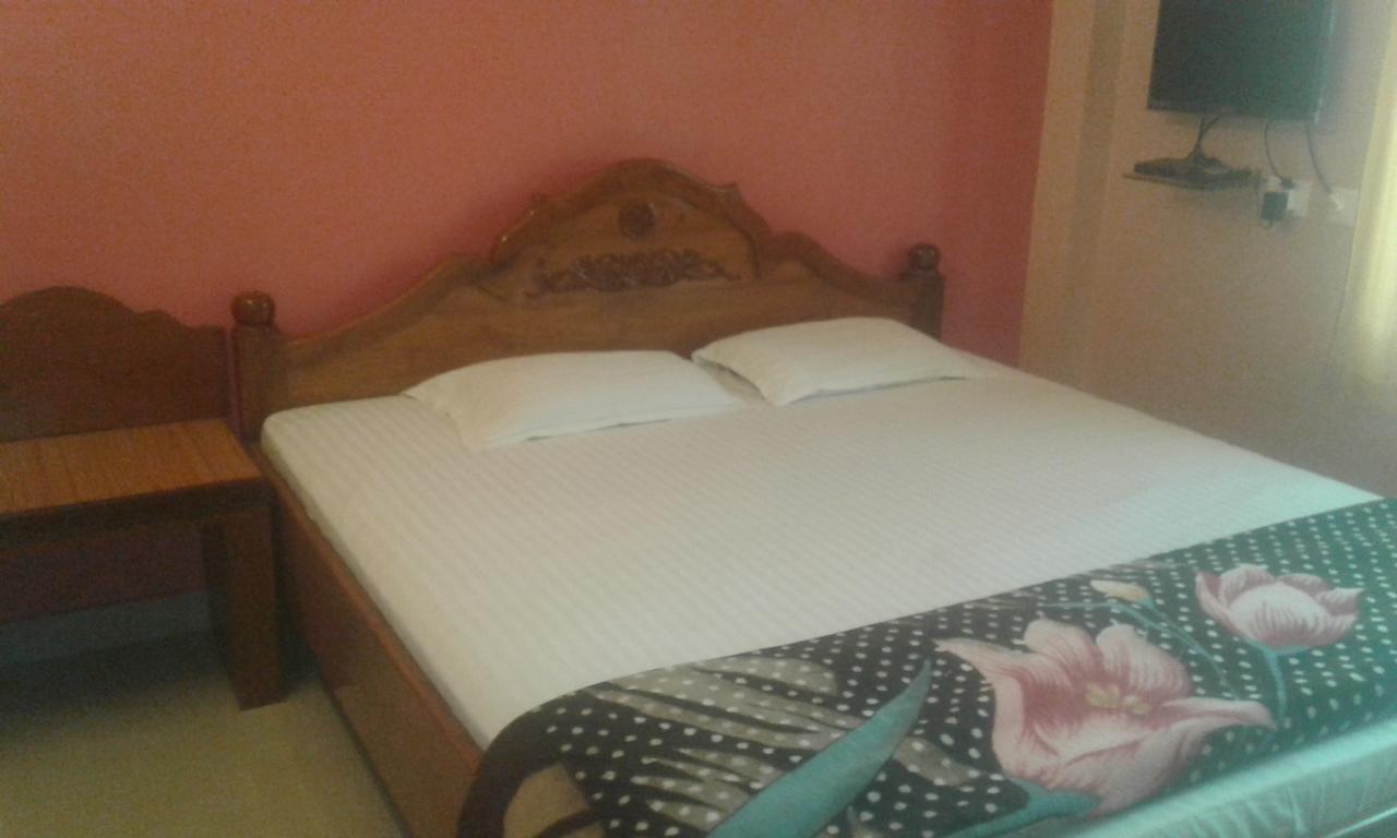 Ganesh Lodge Puri Exterior photo